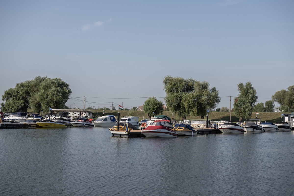 Abádi Kikötő-bérlhető csónakok