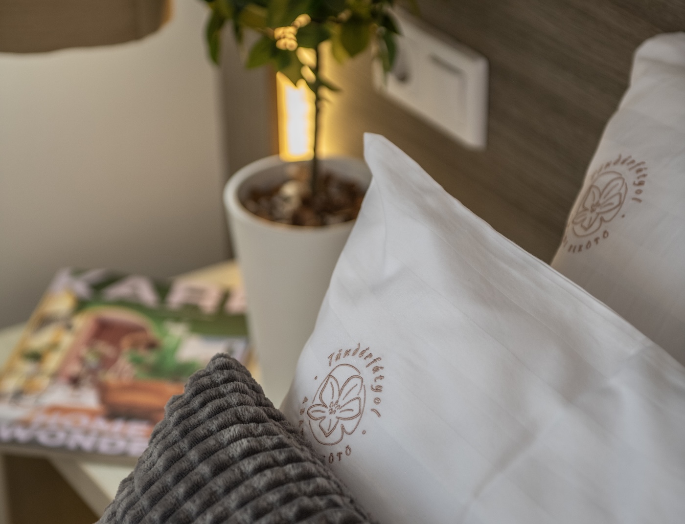 Tündérfátyol szállás a Tisza-tónál- párnák